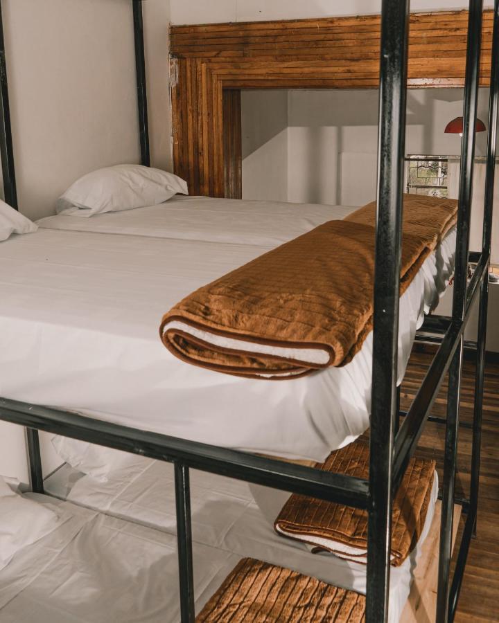 Wild Monkey Hostel Κουένκα Εξωτερικό φωτογραφία