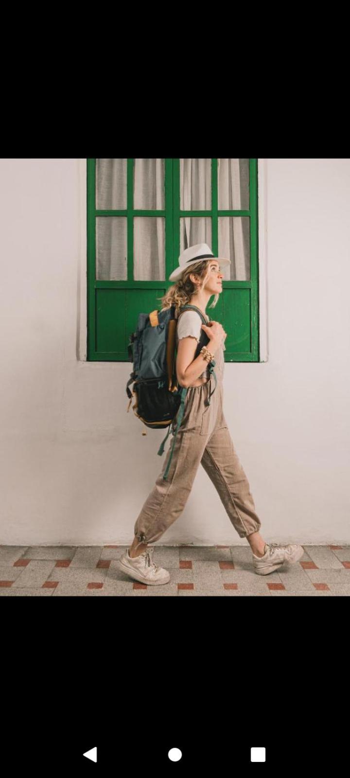 Wild Monkey Hostel Κουένκα Εξωτερικό φωτογραφία